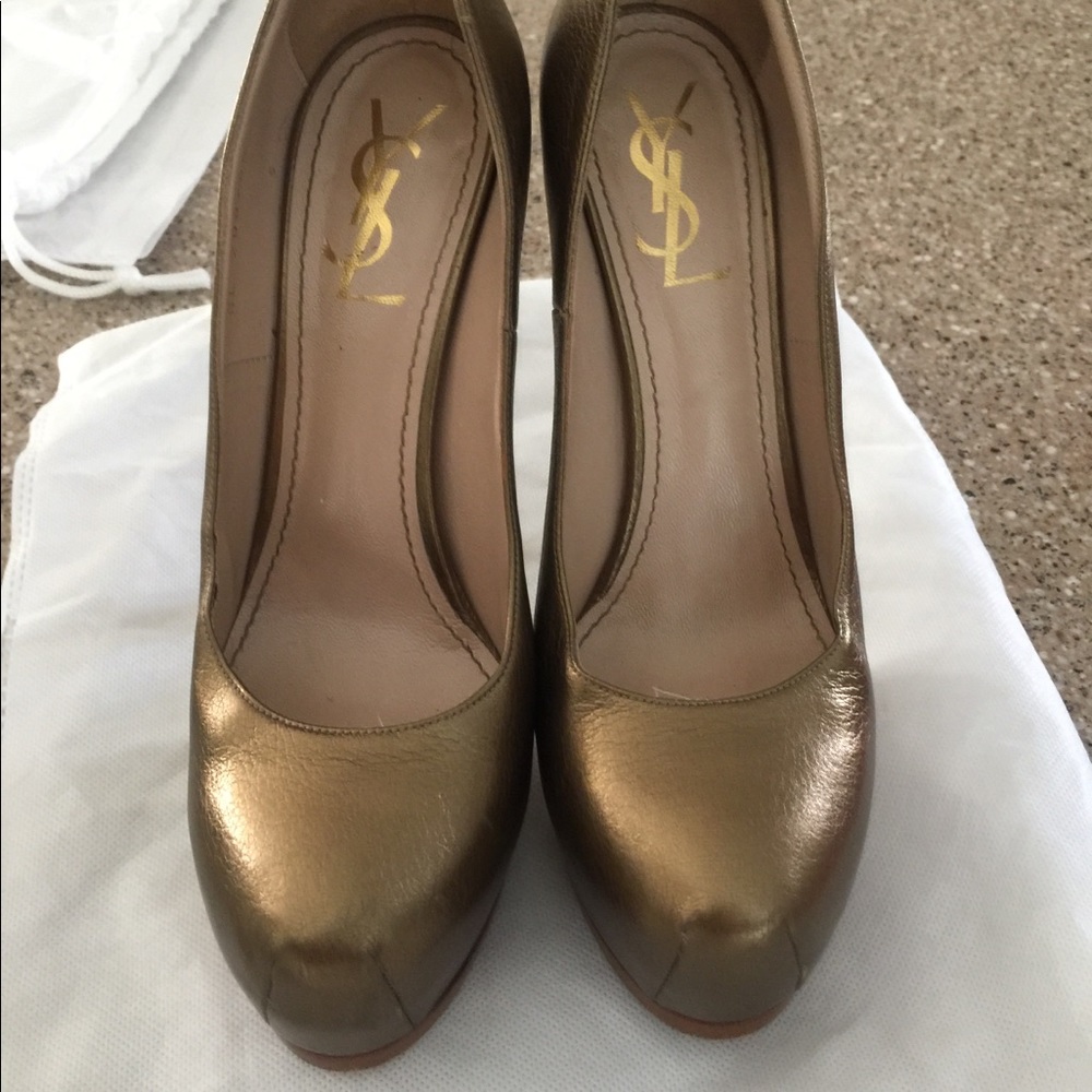 Yves Saint Laurent Metallic Tribute Platform Pumps